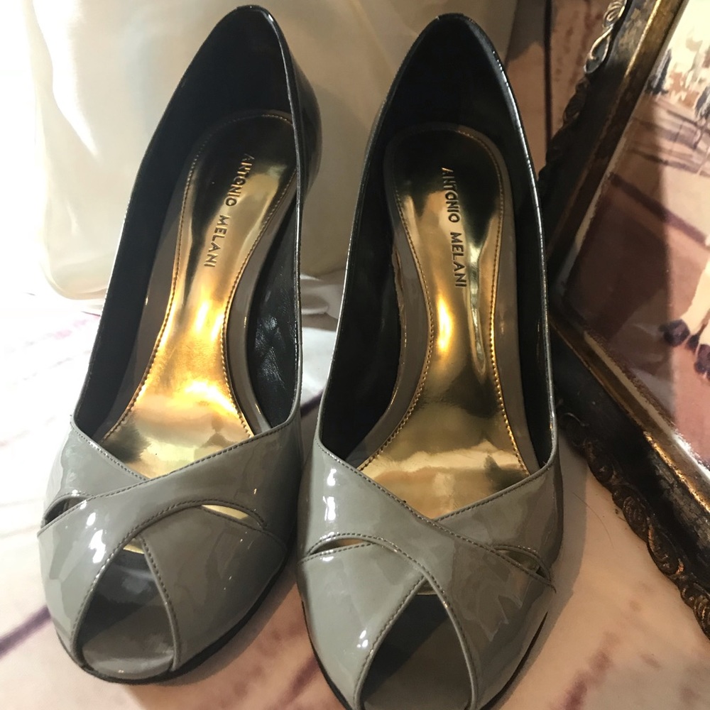 Antonio Melani Ombré Heels.